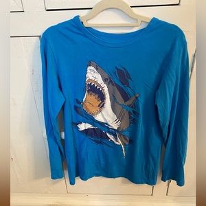 Children’s place long sleeve blue great white shark, shark week T-shirt size L